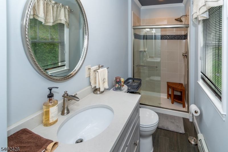 25 E Spring St Property Photo 7