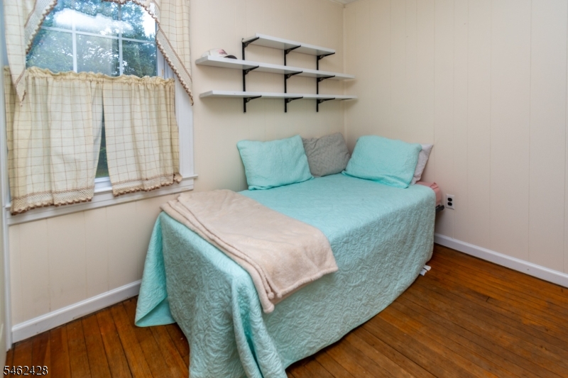 25 E Spring St Property Photo 11