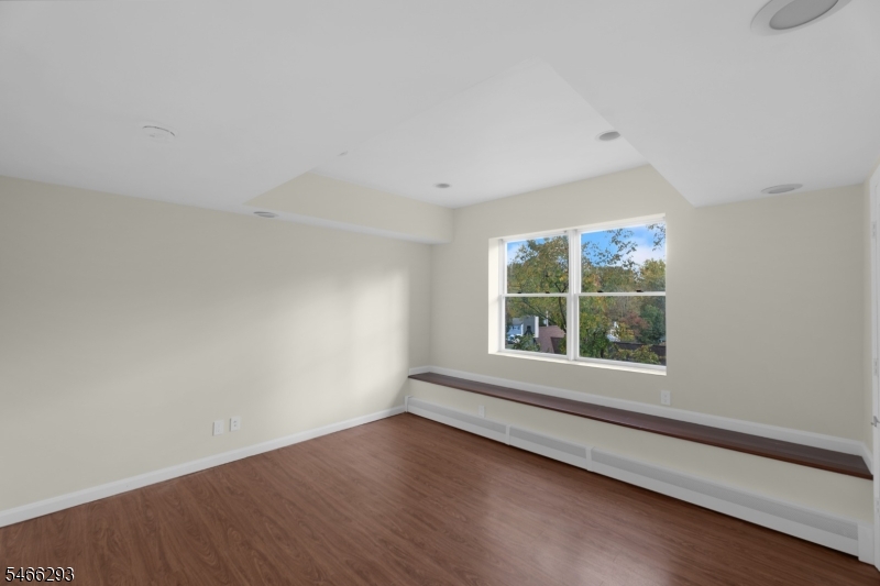 90 Mount Kemble Ave 11 Property Photo 7
