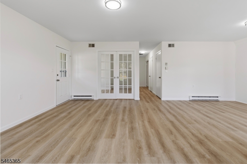 681 Huntington Dr Property Photo 35