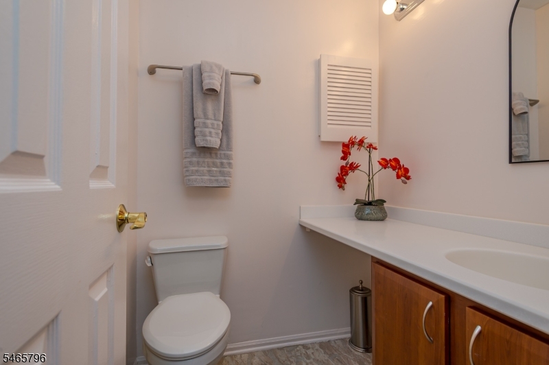 418 Hawkshead Way Property Photo 15