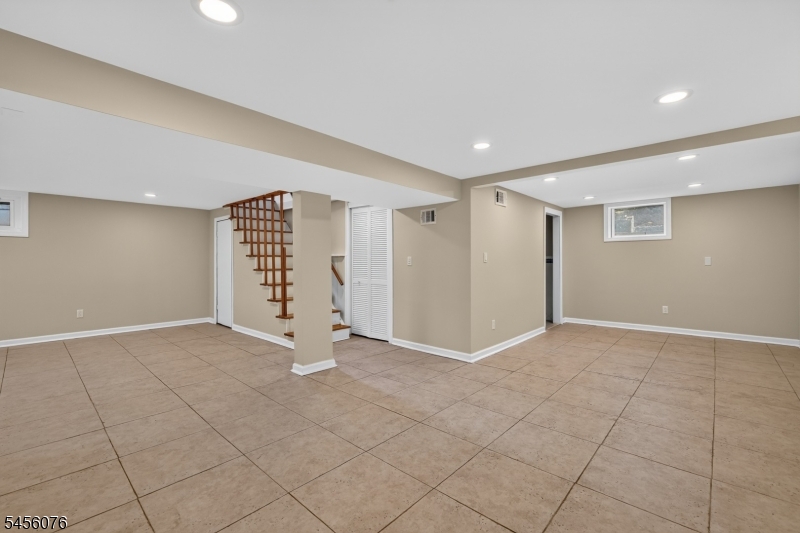 10 Campbell Rd Property Photo 25