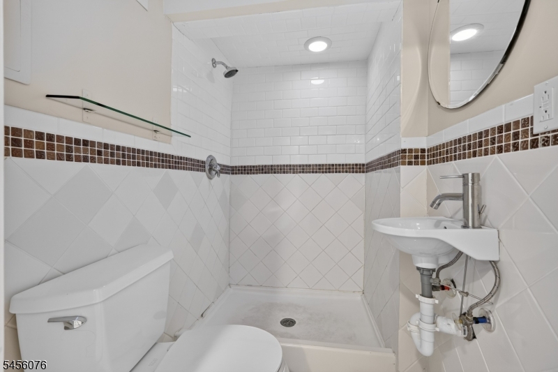 10 Campbell Rd Property Photo 26