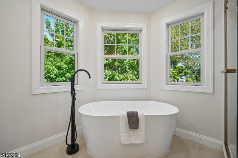 2 Macopin Dr Property Photo 18