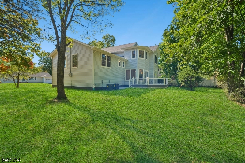 2 Macopin Dr Property Photo 29