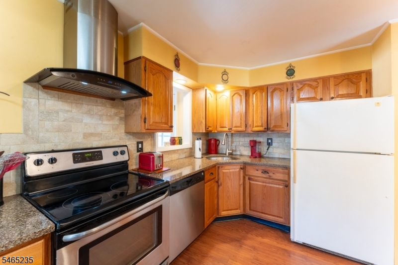 3 Locust Drive Property Photo 6