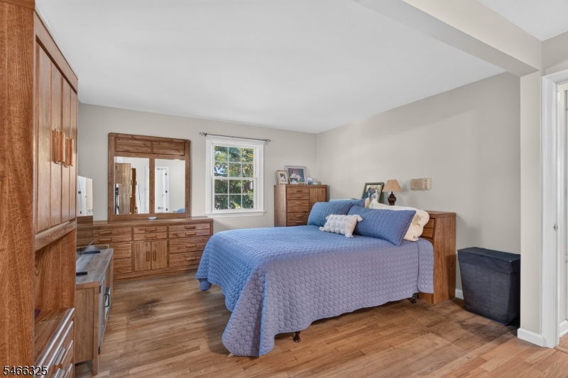 162 Wootton St Property Photo 14