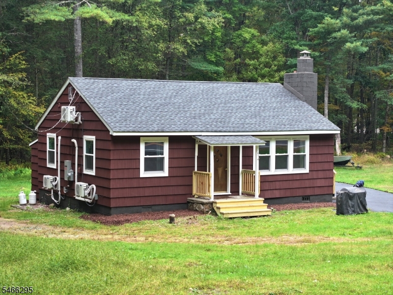 204 New Rd Property Photo 1