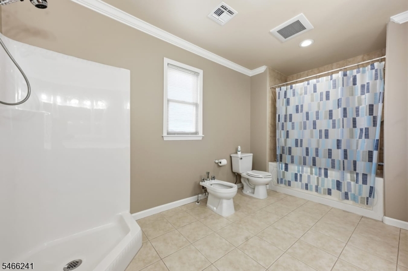 1109 Overlook Ter Property Photo 14