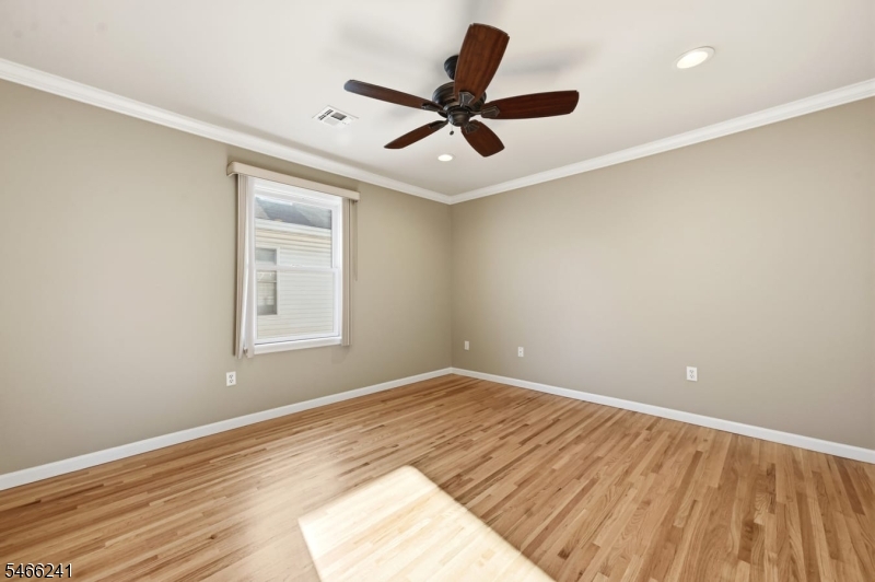 1109 Overlook Ter Property Photo 15