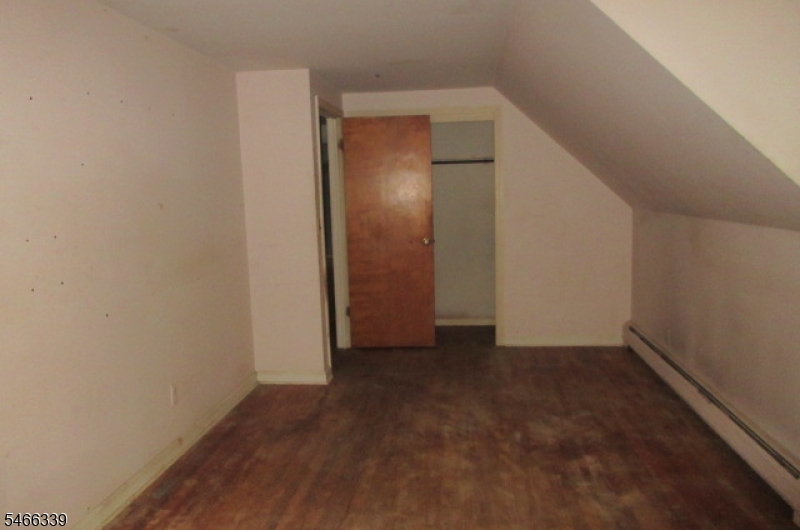 109 Pine St Property Photo 20