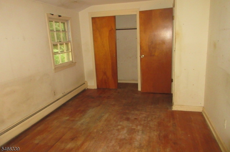 109 Pine St Property Photo 22