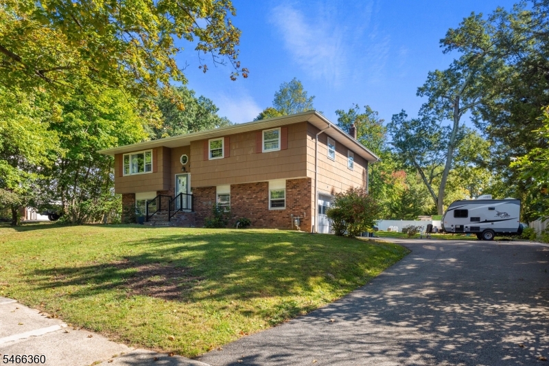 4 Horizon Dr Property Photo 1