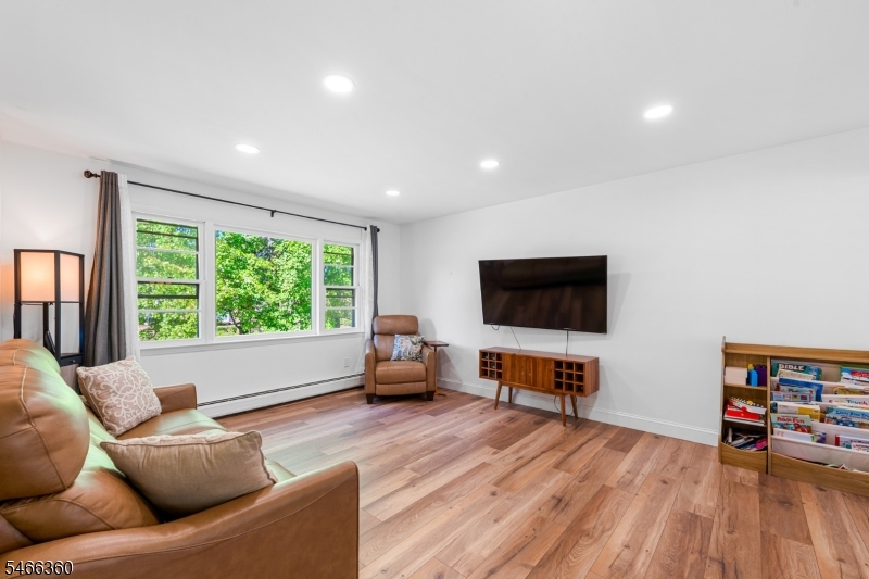 4 Horizon Dr Property Photo 2