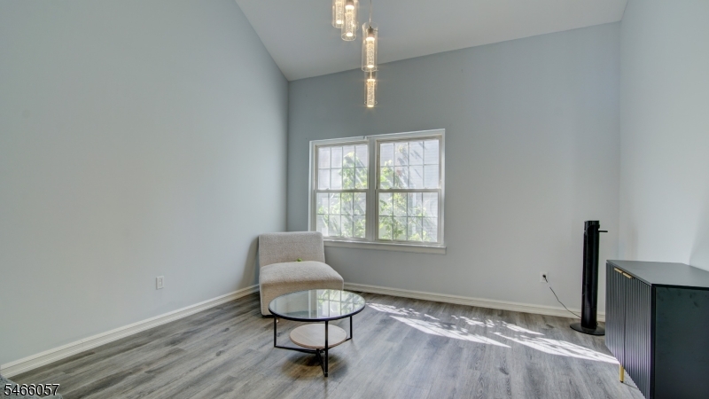 10 Starlight Ct Property Photo 5