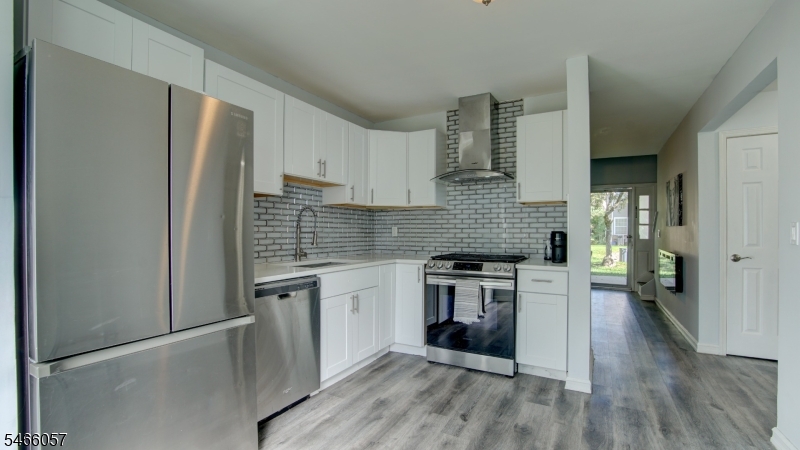 10 Starlight Ct Property Photo 8