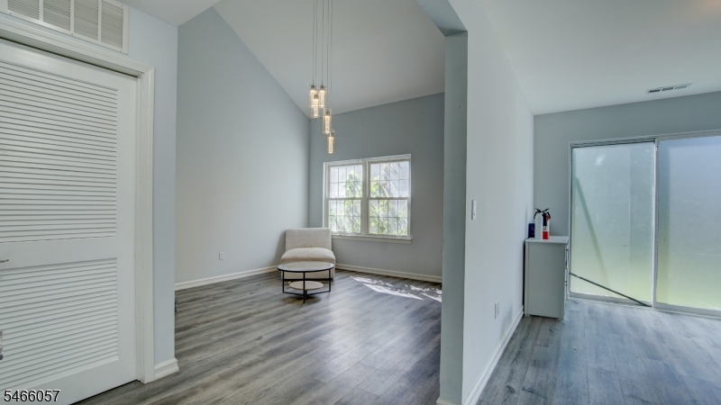 10 Starlight Ct Property Photo 9