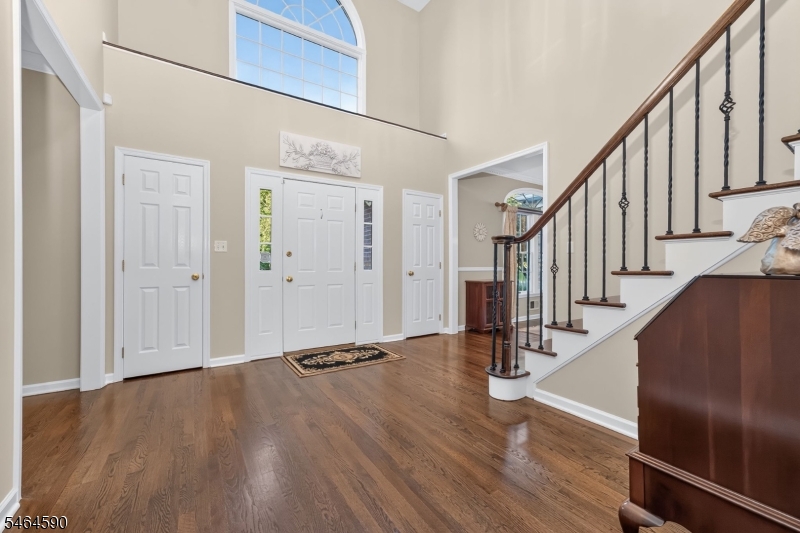 8 Chaucer Dr Property Photo 18