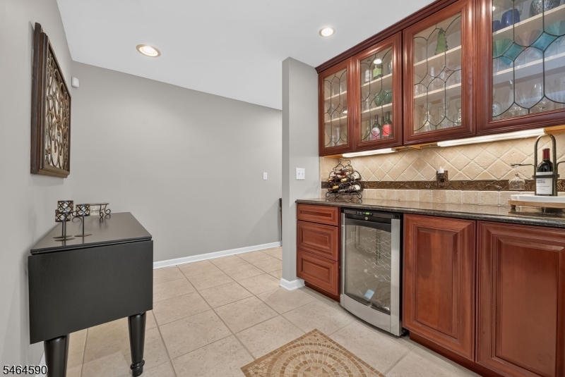 8 Chaucer Dr Property Photo 38