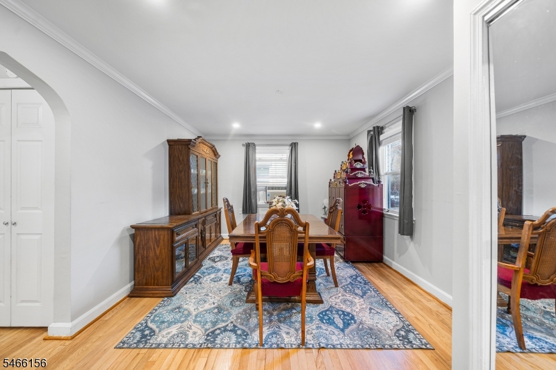 21 Center St Property Photo 6
