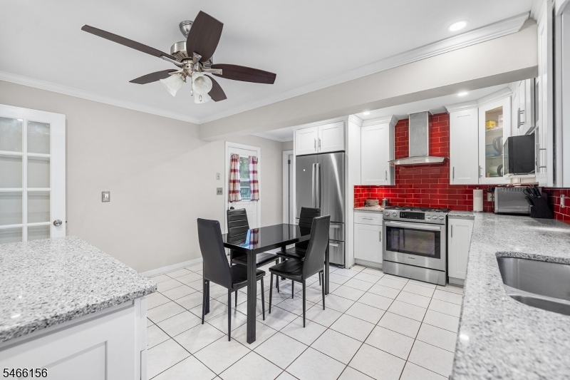 21 Center St Property Photo 16