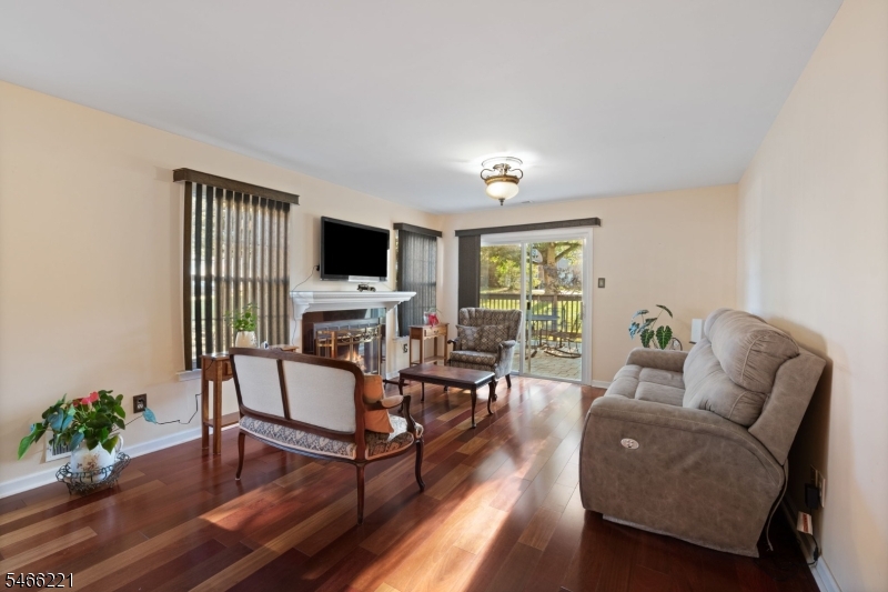 29 Avebury Pl Property Photo 7