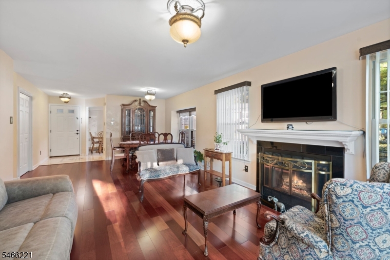 29 Avebury Pl Property Photo 9