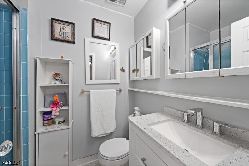 29 Avebury Pl Property Photo 19