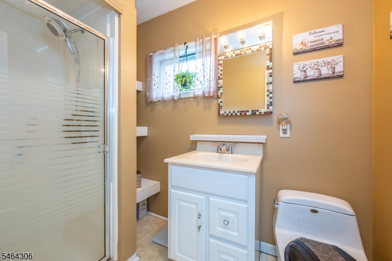 255 Pleasant Valley Way Property Photo 27