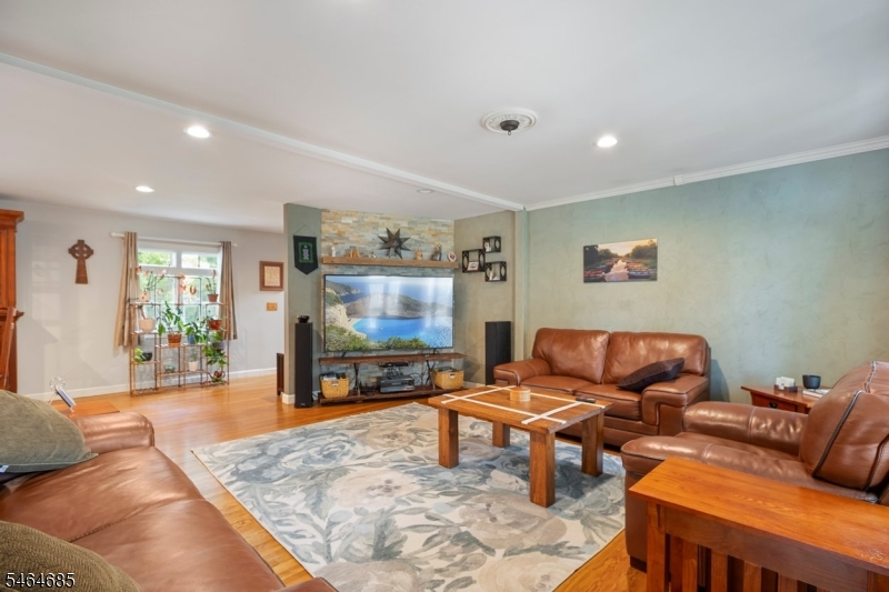 1670 King St Property Photo 14