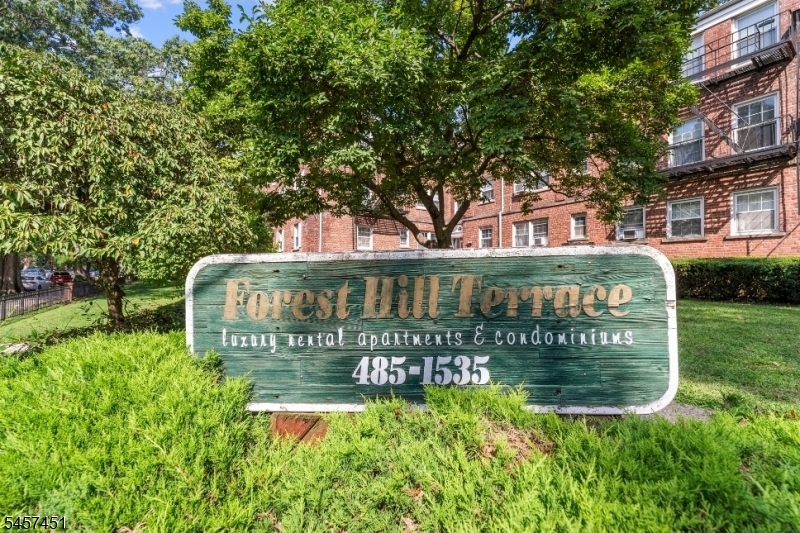 63 Forest Hill Pkwy K1 Property Photo 13