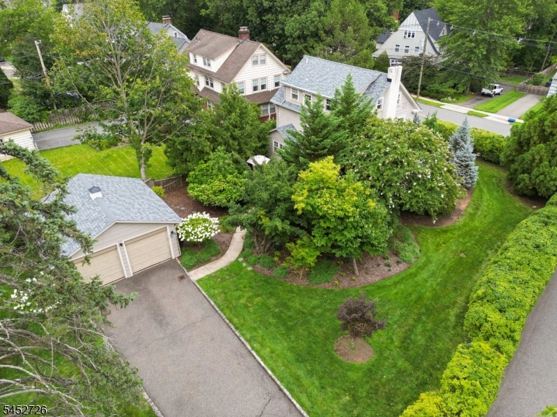 420 Up Mountain Avenue Property Photo 41
