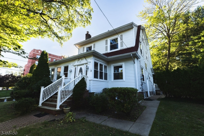 3 Hillside Ave Property Photo 1