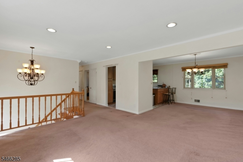 5 Downstream Dr Property Photo 14