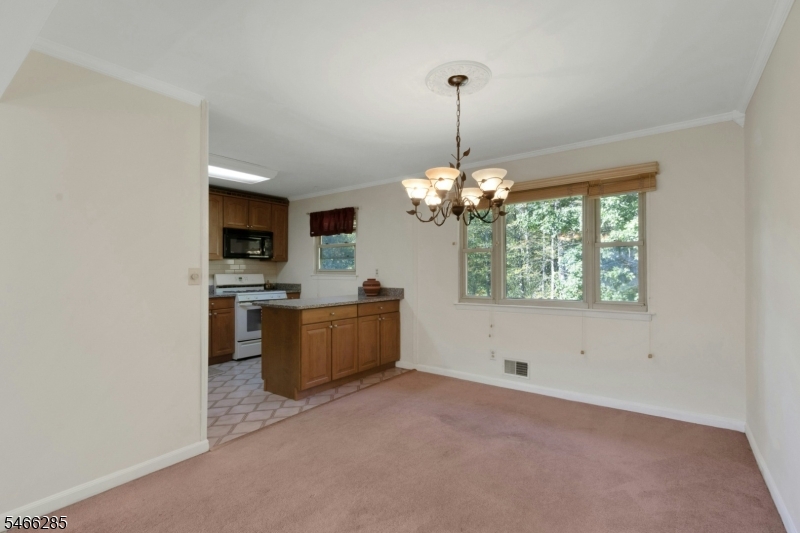 5 Downstream Dr Property Photo 17