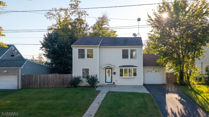 29 Windsor Dr Property Photo 3