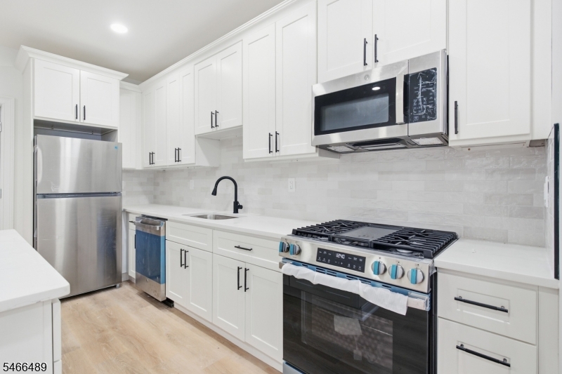 2 Drake St Property Photo 5