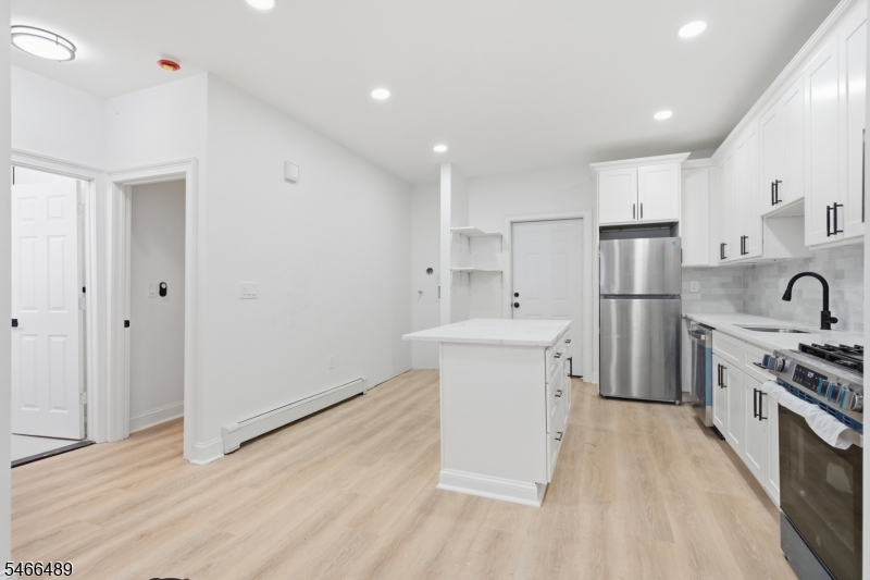 2 Drake St Property Photo 10