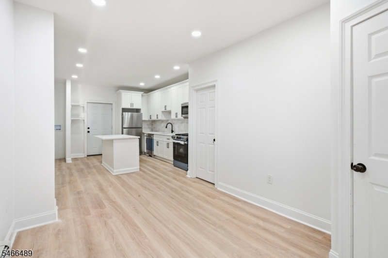 2 Drake St Property Photo 11
