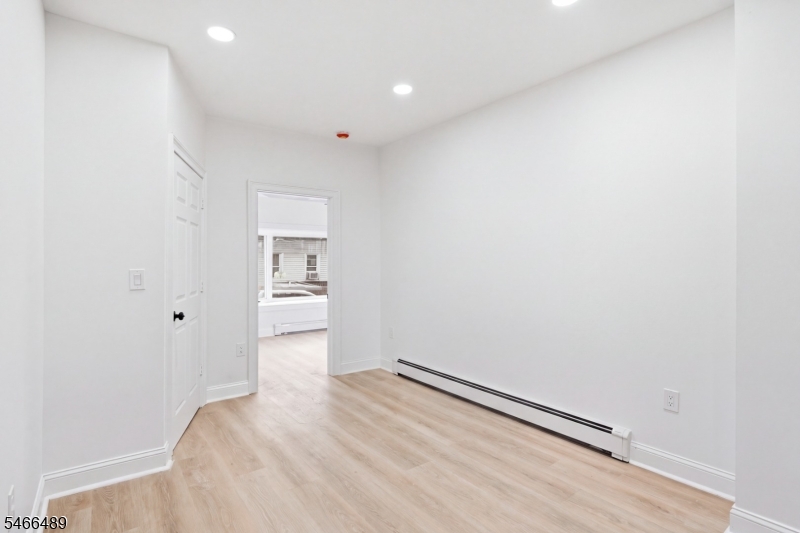 2 Drake St Property Photo 22
