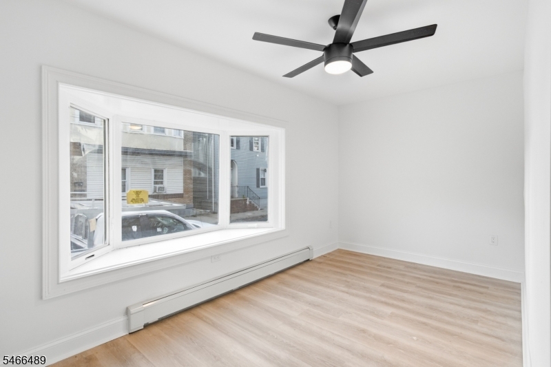 2 Drake St Property Photo 23