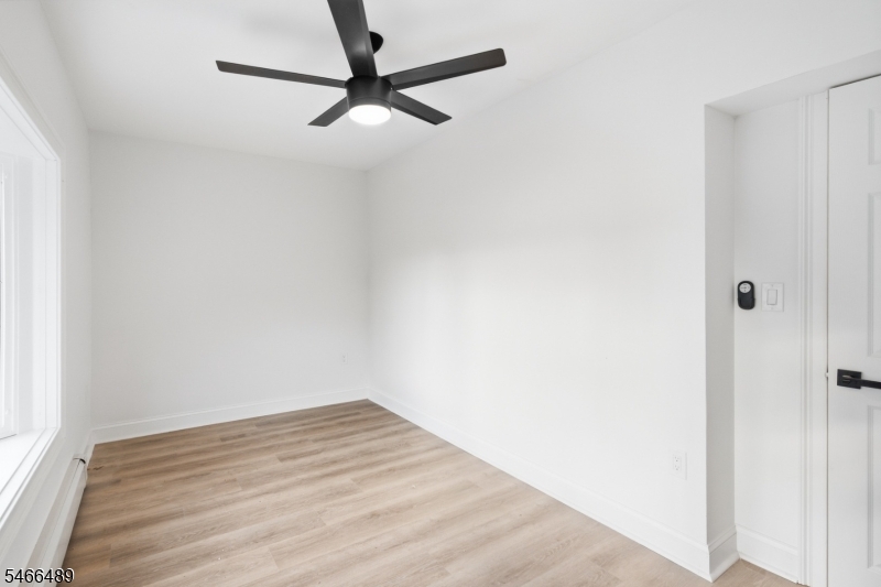 2 Drake St Property Photo 25