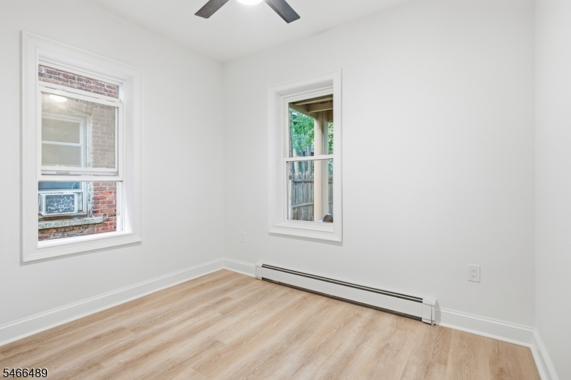 2 Drake St Property Photo 30