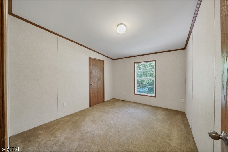 37 Sherwood Park Property Photo 14
