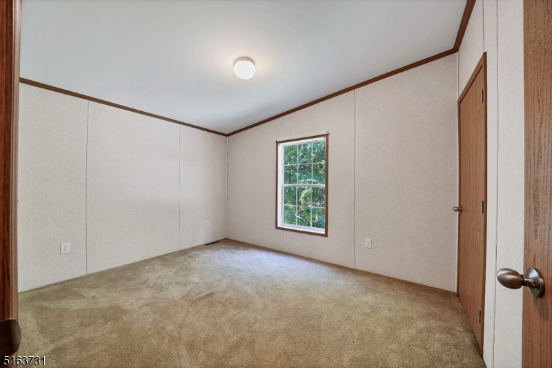 37 Sherwood Park Property Photo 17