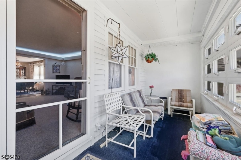 32 Broad St Property Photo 5