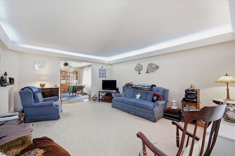 32 Broad St Property Photo 8