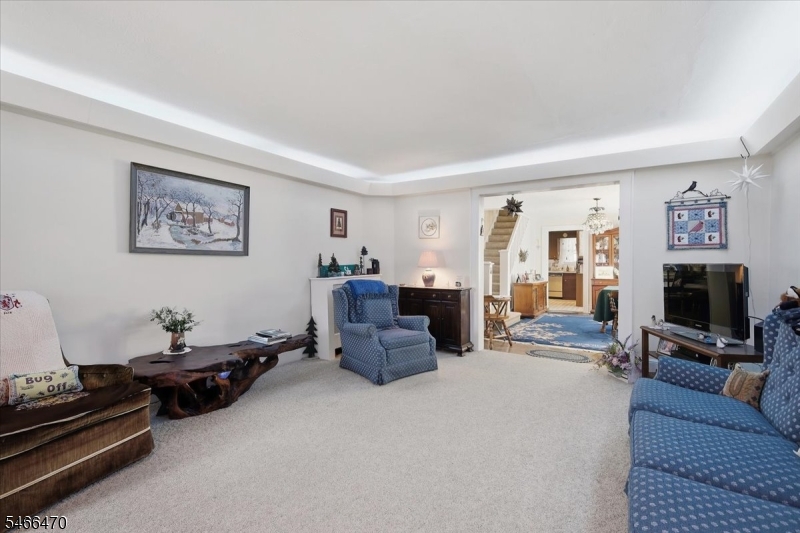 32 Broad St Property Photo 9
