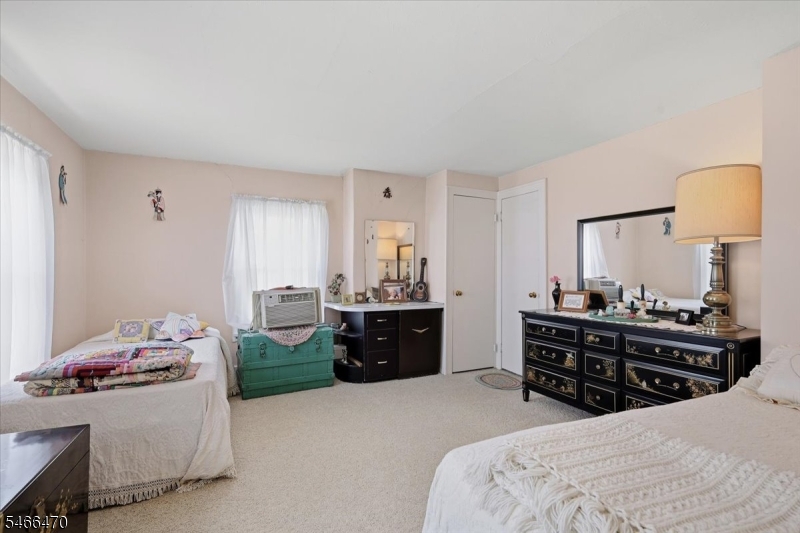 32 Broad St Property Photo 21