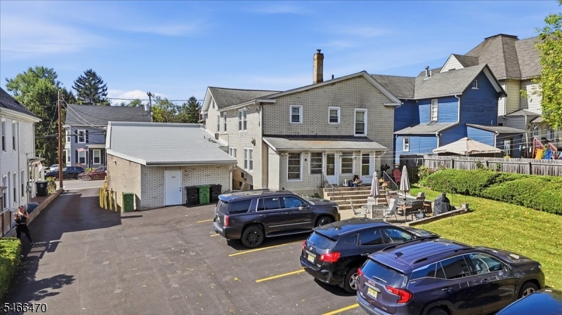 32 Broad St Property Photo 26